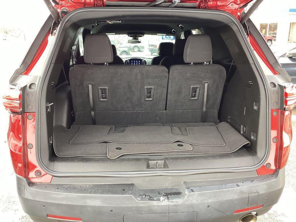 used 2023 Chevrolet Traverse car, priced at $28,967