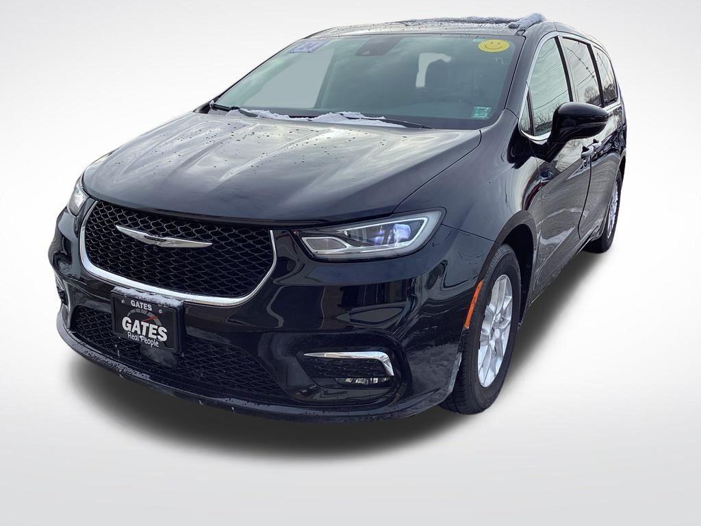 used 2024 Chrysler Pacifica car, priced at $29,961