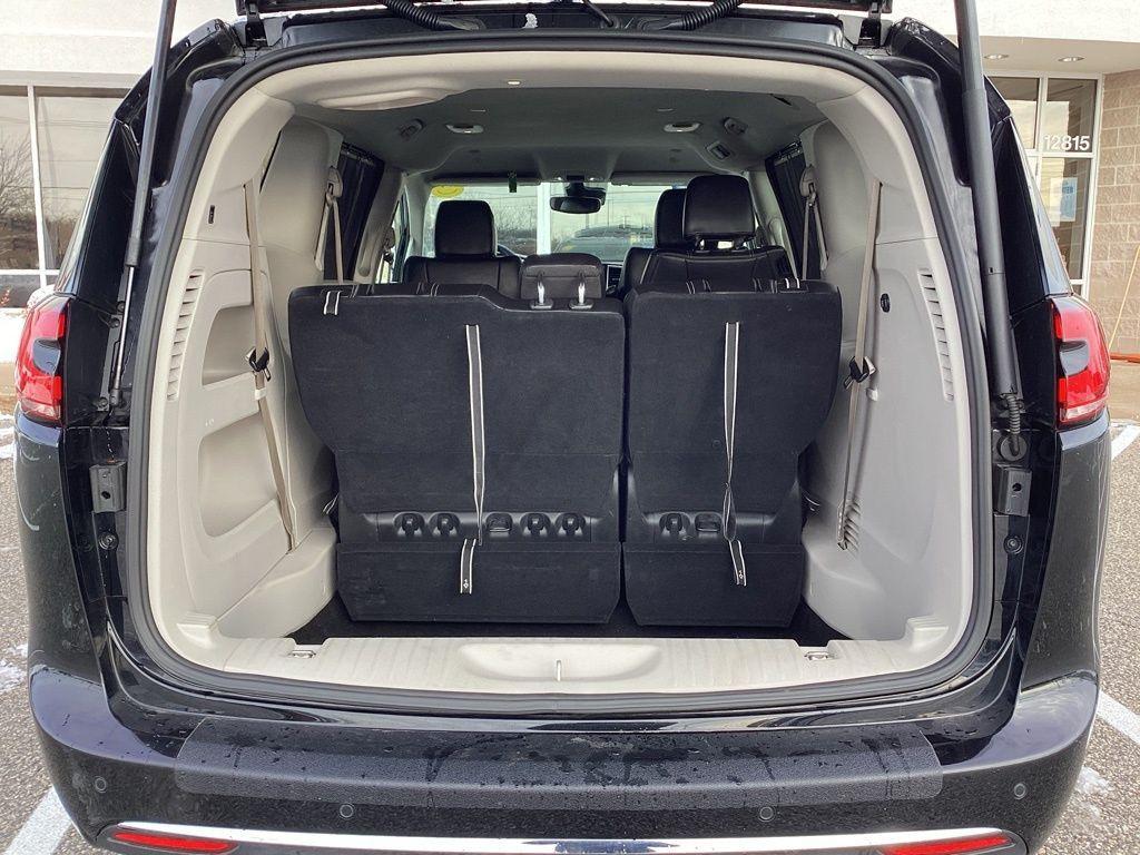 used 2024 Chrysler Pacifica car, priced at $29,961