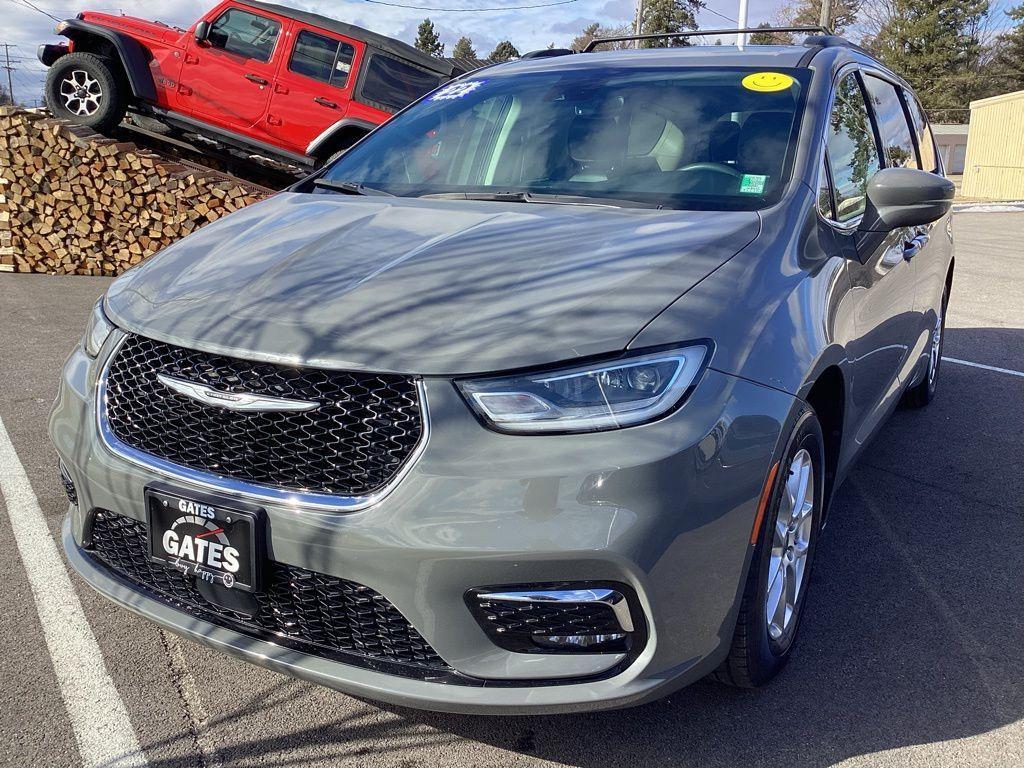 used 2022 Chrysler Pacifica car, priced at $20,489