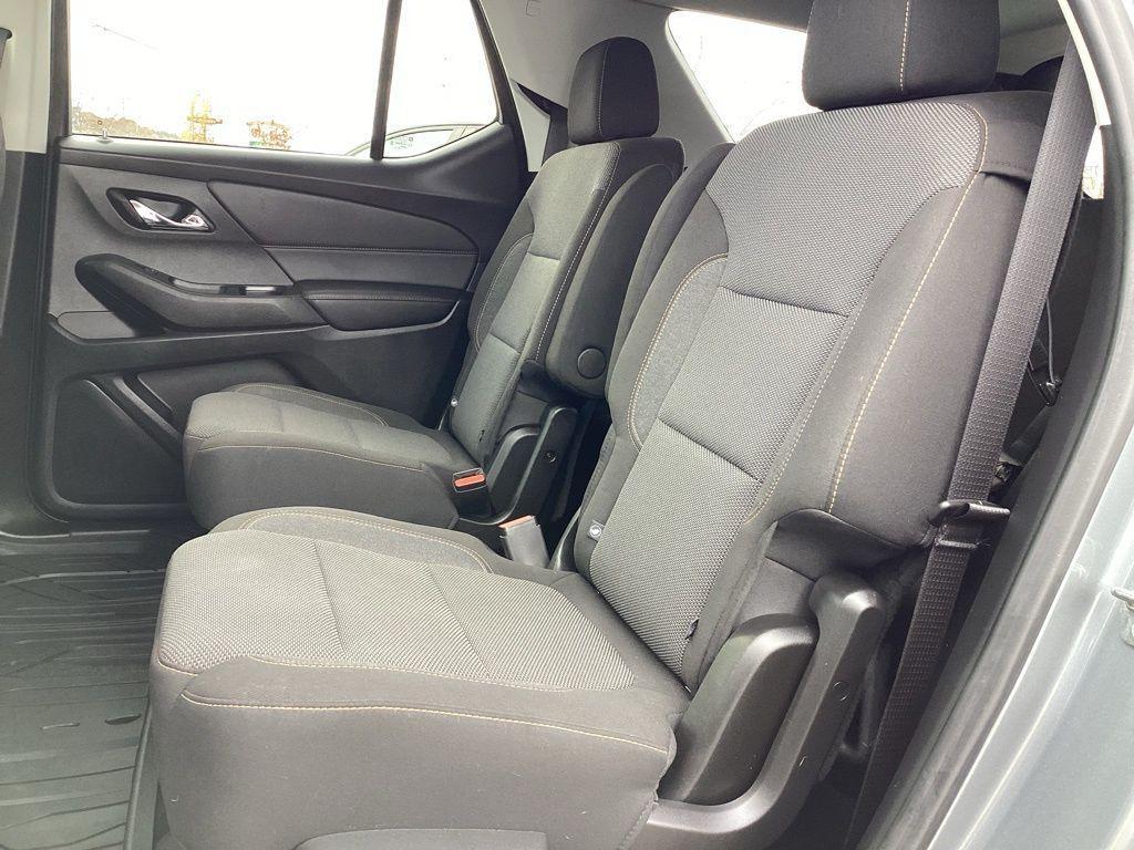 used 2021 Chevrolet Traverse car, priced at $27,506