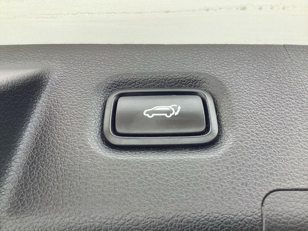 used 2020 Hyundai Santa Fe car, priced at $23,270