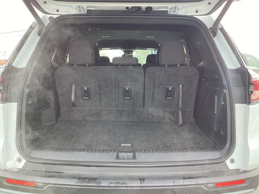 used 2025 GMC Acadia car, priced at $34,961