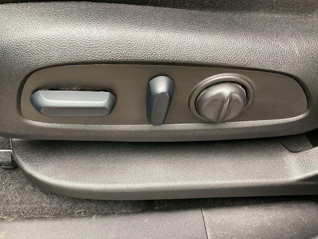 used 2022 Chevrolet Equinox car, priced at $19,891