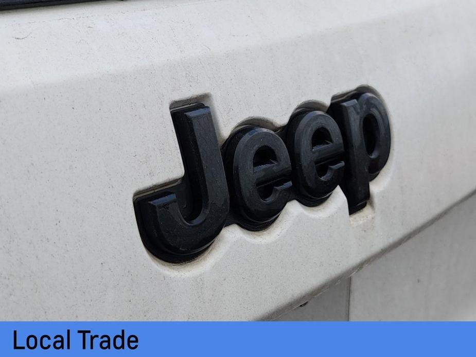 used 2020 Jeep Grand Cherokee car, priced at $16,598