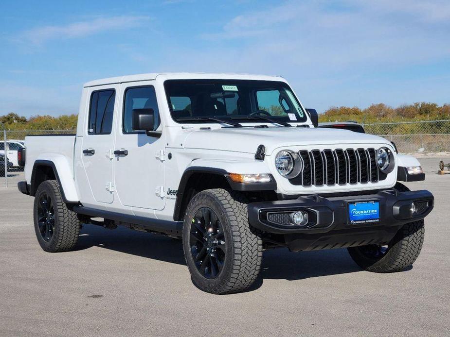 new 2025 Jeep Gladiator car, priced at $42,585