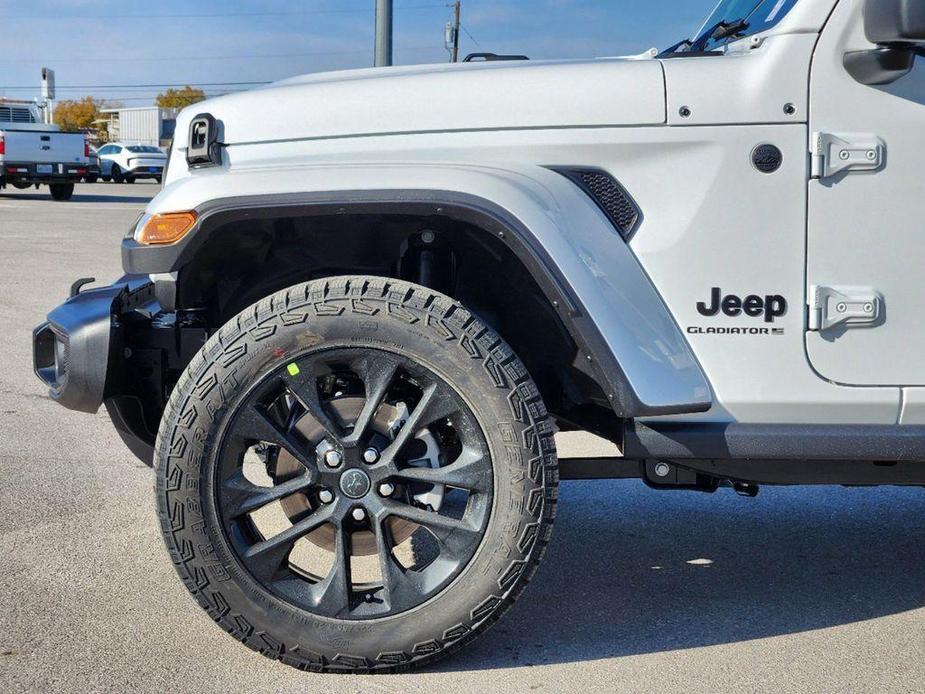 new 2025 Jeep Gladiator car, priced at $42,585