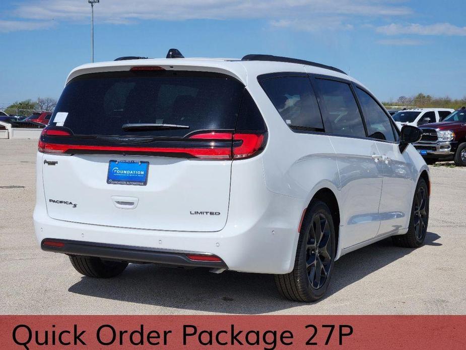 new 2024 Chrysler Pacifica car, priced at $51,125