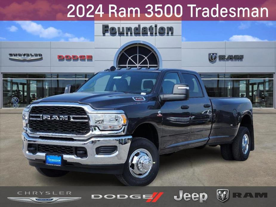 new 2024 Ram 3500 car, priced at $64,620