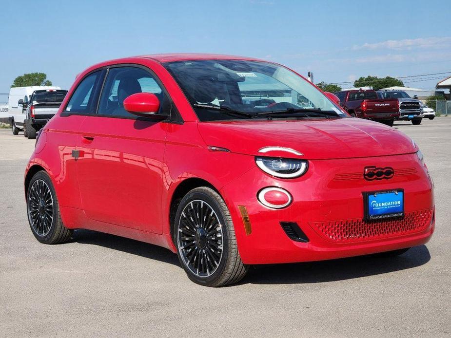 new 2024 FIAT 500e car, priced at $34,095