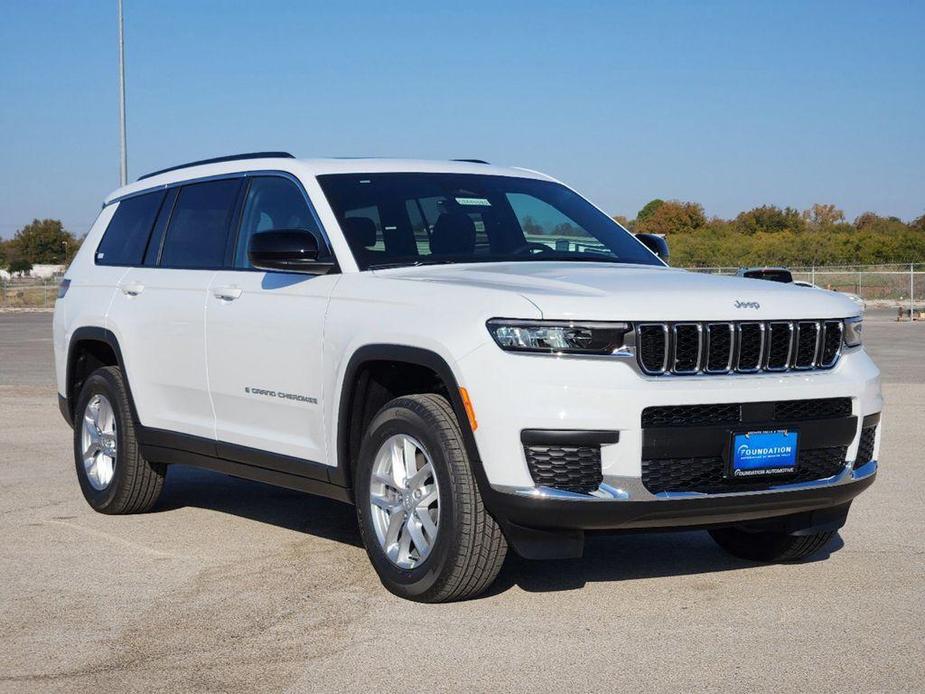 new 2025 Jeep Grand Cherokee L car, priced at $39,157