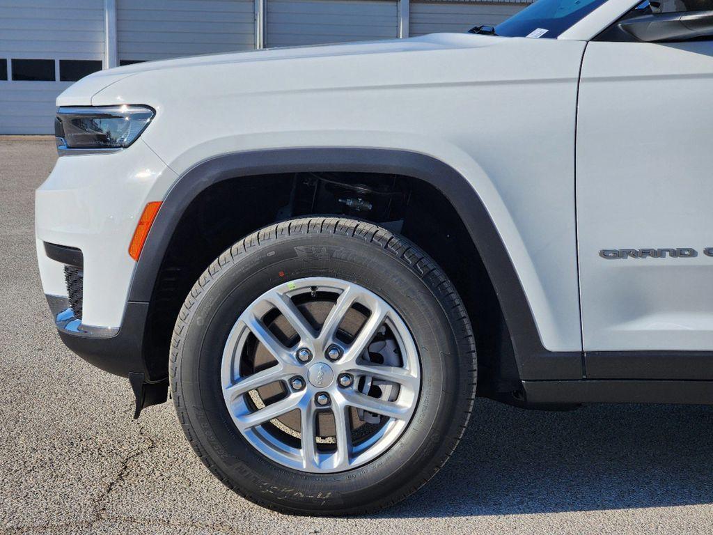 new 2025 Jeep Grand Cherokee L car, priced at $39,157