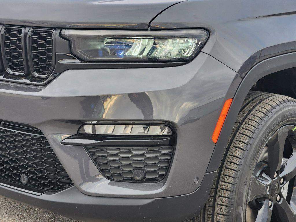 new 2025 Jeep Grand Cherokee car, priced at $50,385