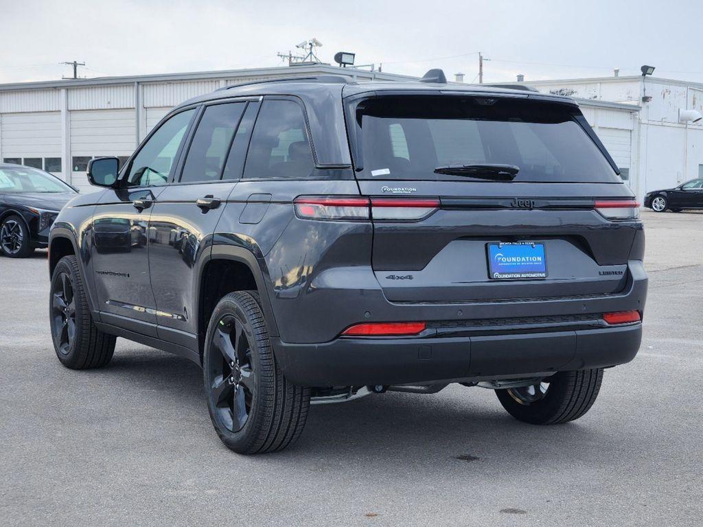 new 2025 Jeep Grand Cherokee car, priced at $50,385