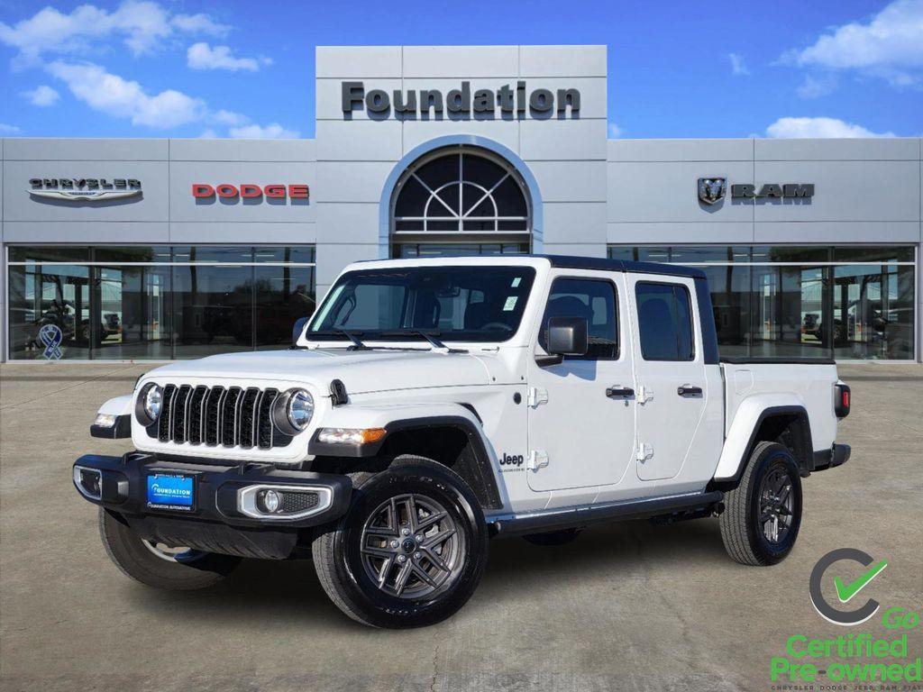 used 2024 Jeep Gladiator car, priced at $39,000