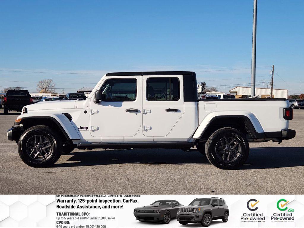 used 2024 Jeep Gladiator car, priced at $38,999