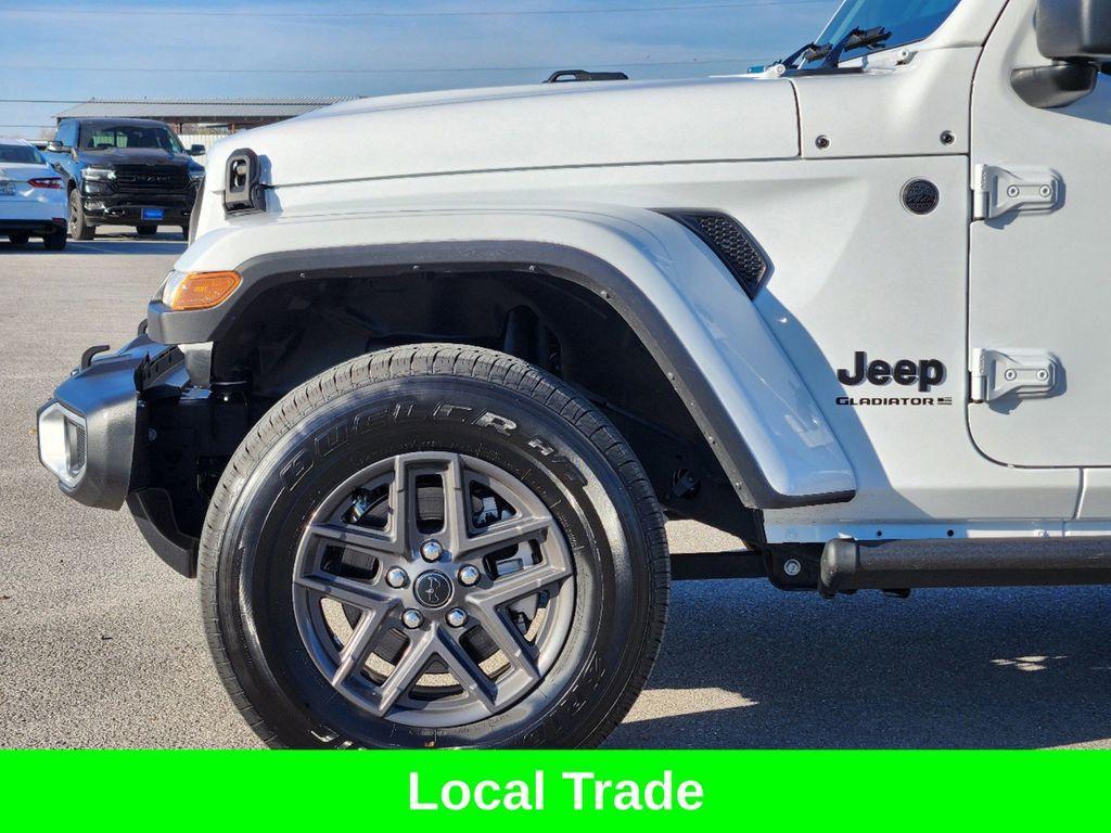 used 2024 Jeep Gladiator car, priced at $38,999