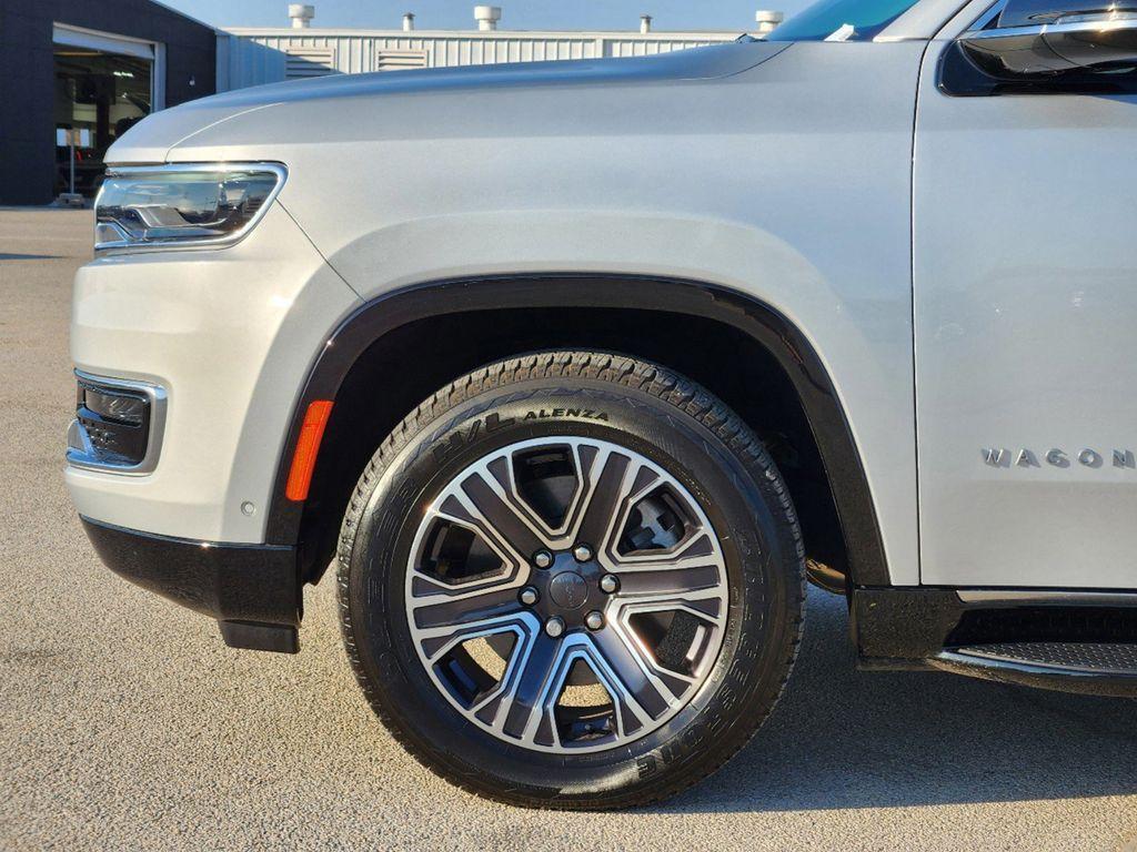 new 2023 Jeep Wagoneer L car, priced at $72,491