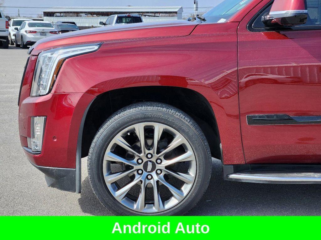 used 2020 Cadillac Escalade ESV car, priced at $39,999