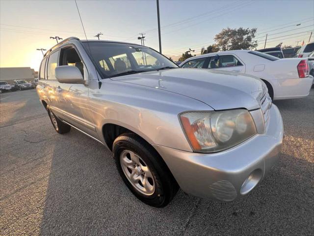 used 2002 Toyota Highlander car, priced at $4,500