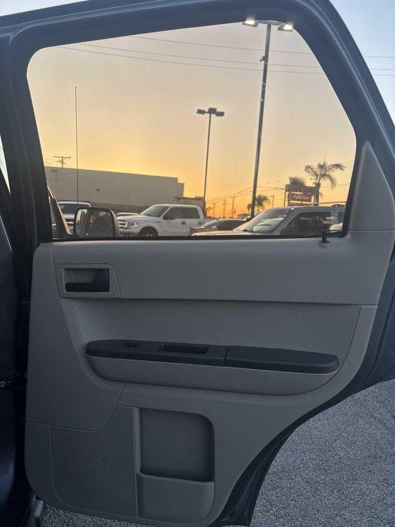 used 2009 Ford Escape car, priced at $5,950