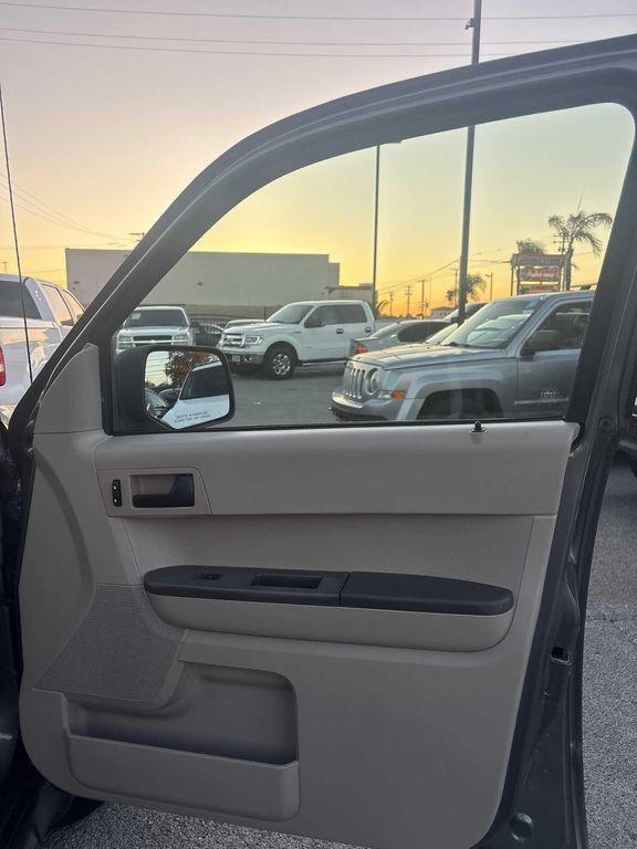 used 2009 Ford Escape car, priced at $5,950