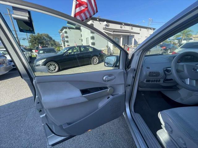 used 2004 Nissan Quest car, priced at $4,400