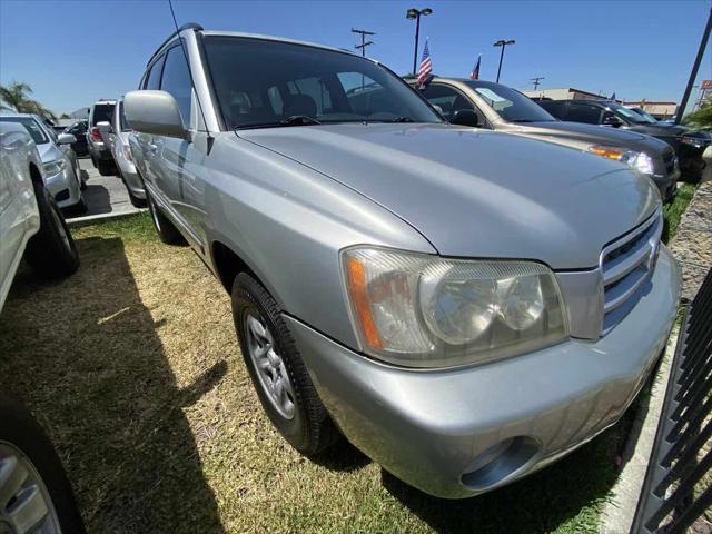 used 2003 Toyota Highlander car, priced at $5,499