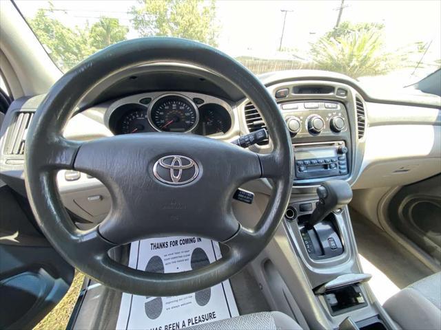 used 2003 Toyota Highlander car, priced at $5,499