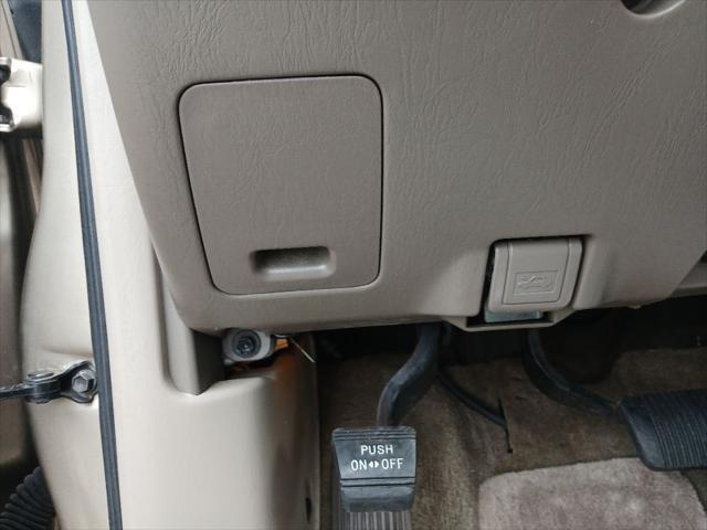 used 2006 Toyota Tundra car, priced at $6,950