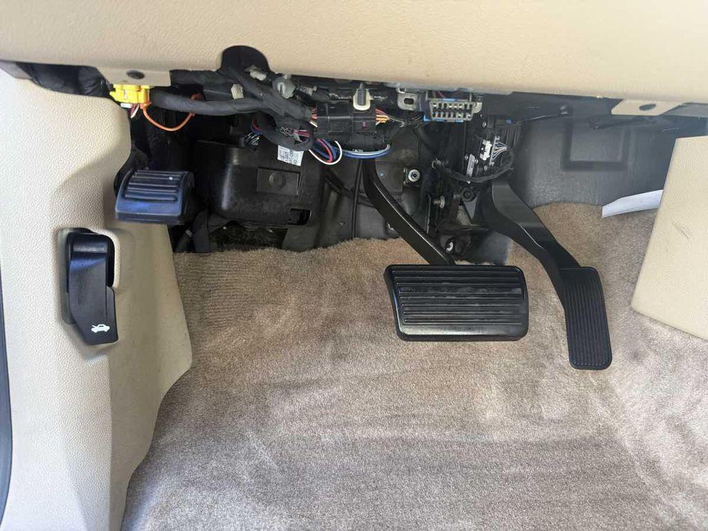 used 2011 GMC Yukon car, priced at $12,450