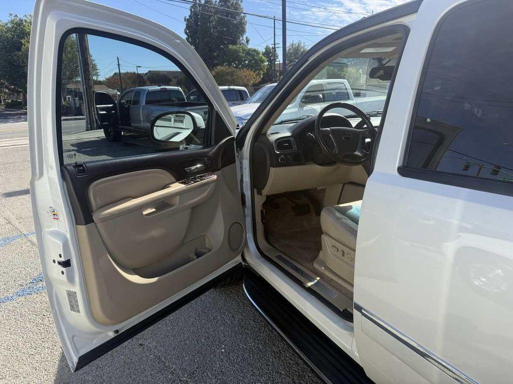 used 2011 GMC Yukon car, priced at $12,450