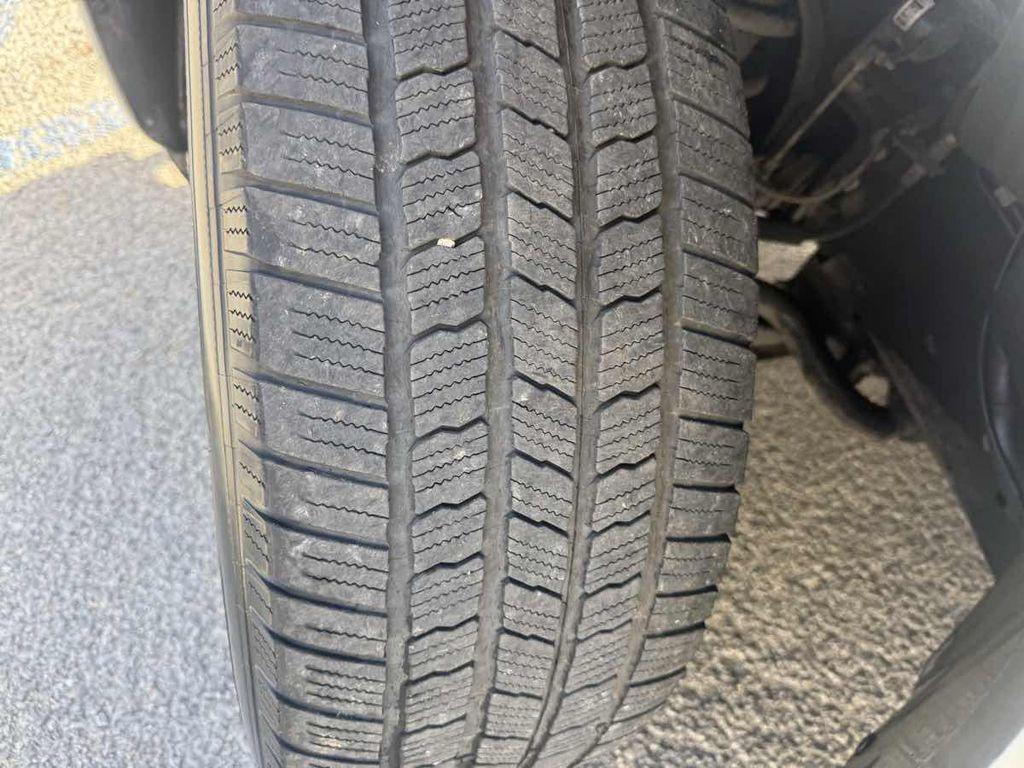 used 2011 GMC Yukon car, priced at $12,450