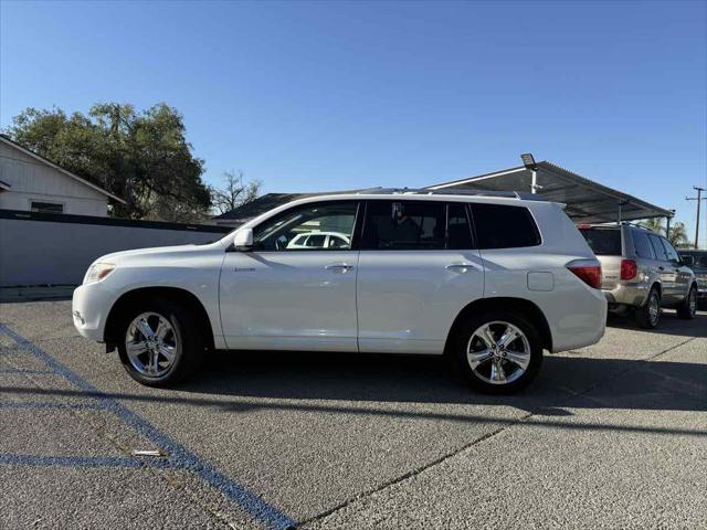 used 2008 Toyota Highlander car, priced at $9,399