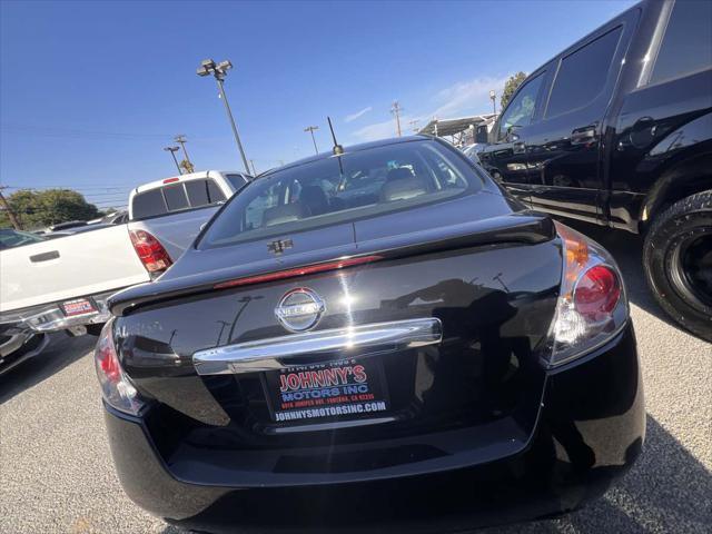 used 2010 Nissan Altima Hybrid car, priced at $5,250