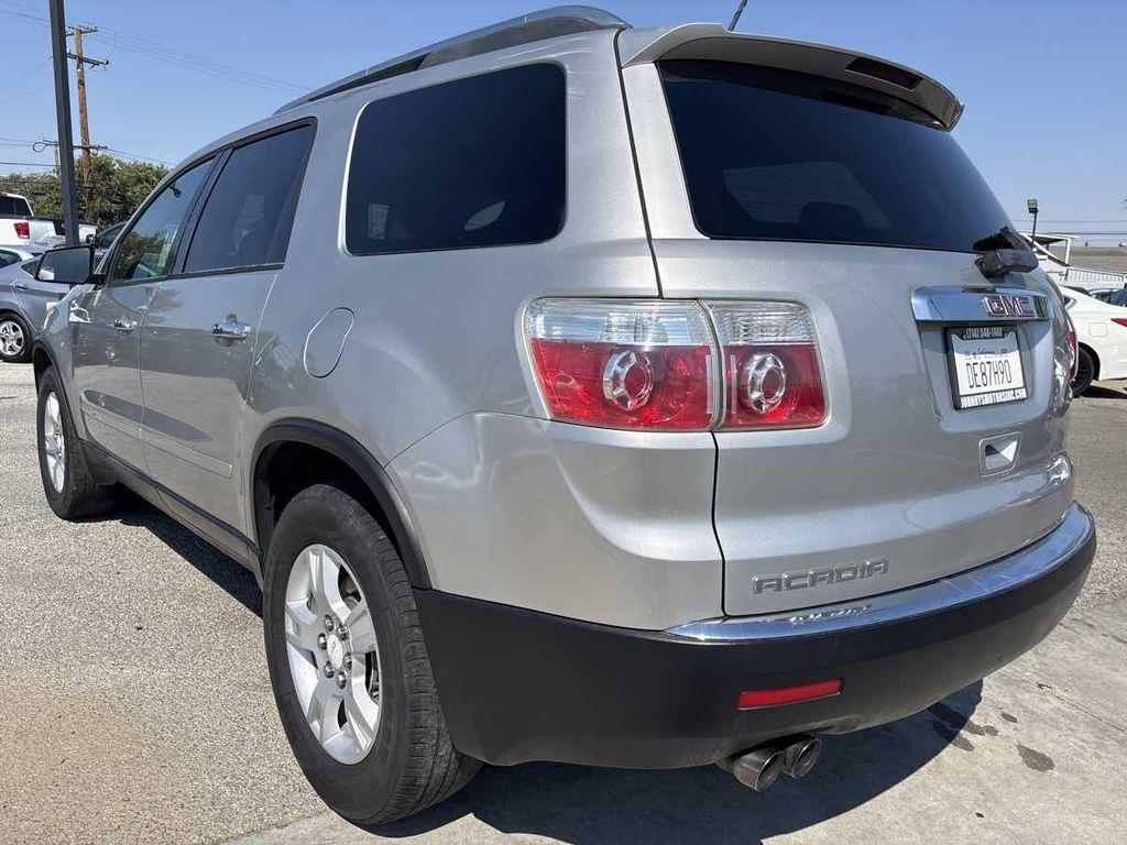 used 2007 GMC Acadia car, priced at $3,950