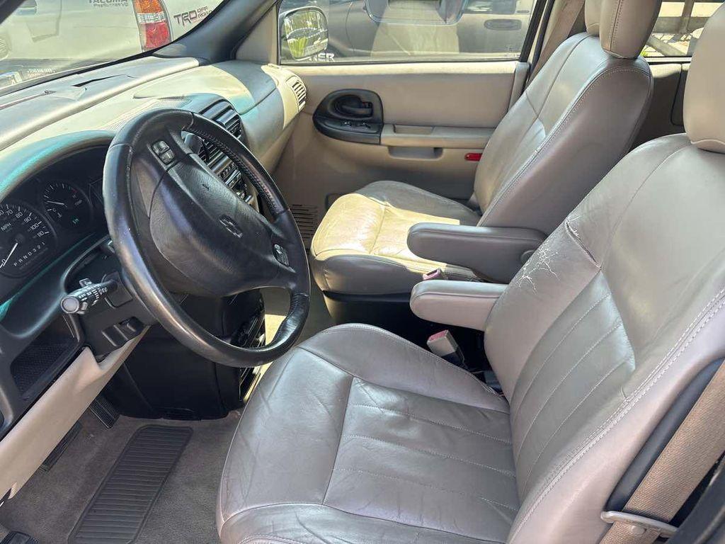 used 2004 Chevrolet Venture car, priced at $3,950