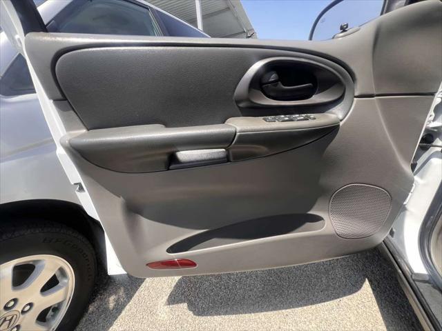 used 2003 Chevrolet TrailBlazer EXT car, priced at $4,450
