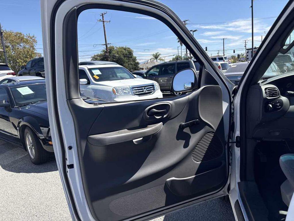 used 2002 Ford F-150 car, priced at $4,450