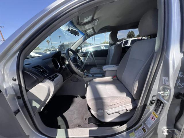 used 2013 Toyota Highlander car, priced at $9,950