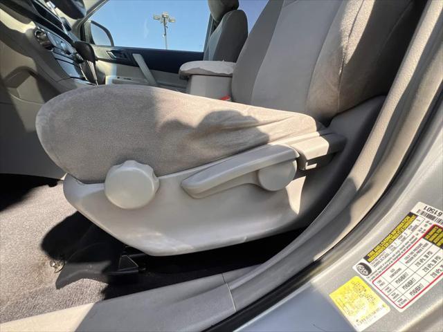 used 2013 Toyota Highlander car, priced at $9,950