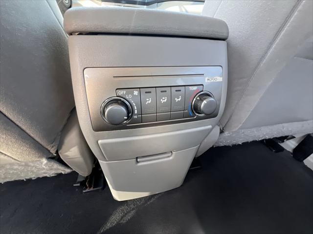 used 2013 Toyota Highlander car, priced at $9,950