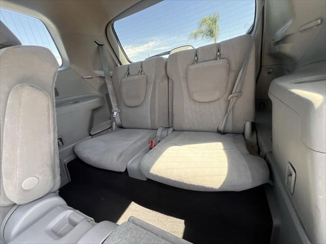 used 2013 Toyota Highlander car, priced at $9,950
