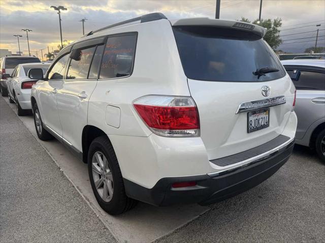 used 2013 Toyota Highlander car, priced at $10,950