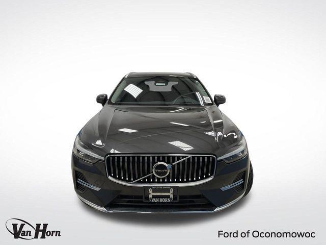 used 2022 Volvo XC60 Recharge Plug-In Hybrid car, priced at $29,995