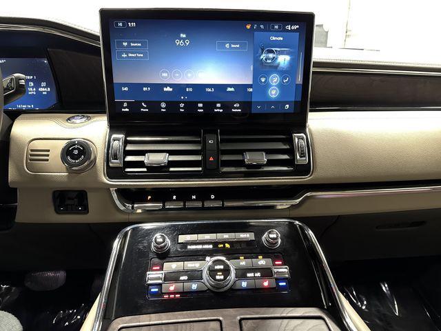 used 2024 Lincoln Navigator car, priced at $71,990