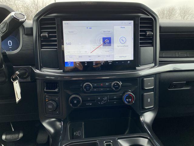 new 2025 Ford F-150 car, priced at $51,960