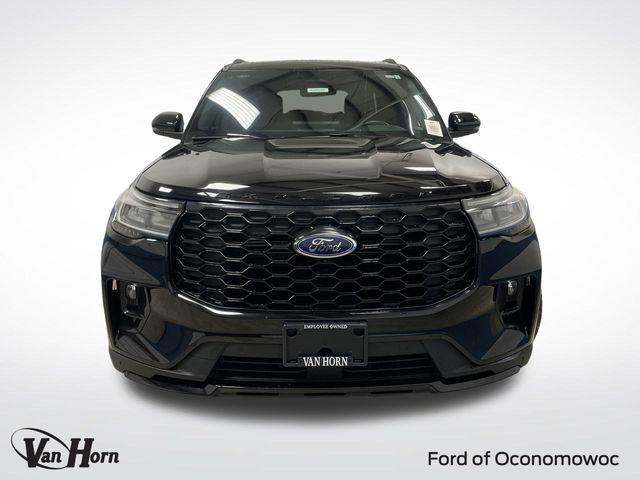used 2025 Ford Explorer car, priced at $47,995