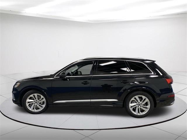 used 2023 Audi Q7 car, priced at $53,900