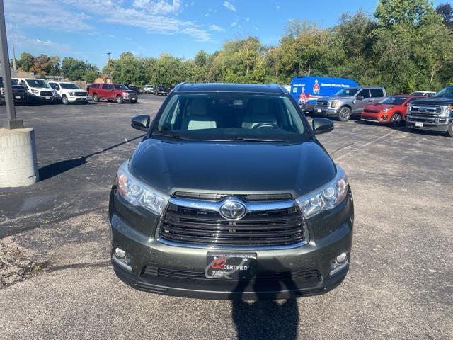 used 2015 Toyota Highlander car, priced at $22,495